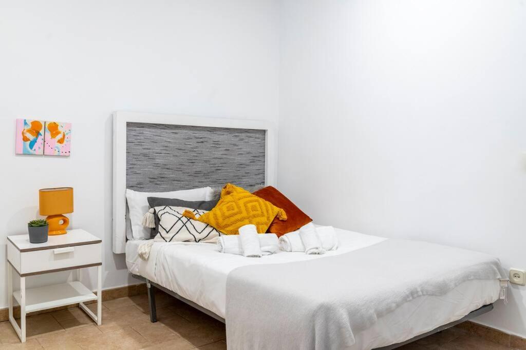 Апартаменты Flat For Groups 8 People In Gran Via-Cgrac4 Мадрид Экстерьер фото